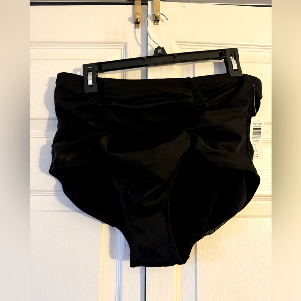 Never Worn. High Waisted & Ruched Bathing Suit Bottoms